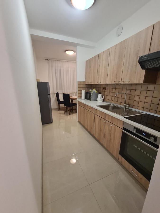 Apartman Yellow - Self Check In Осиек Экстерьер фото
