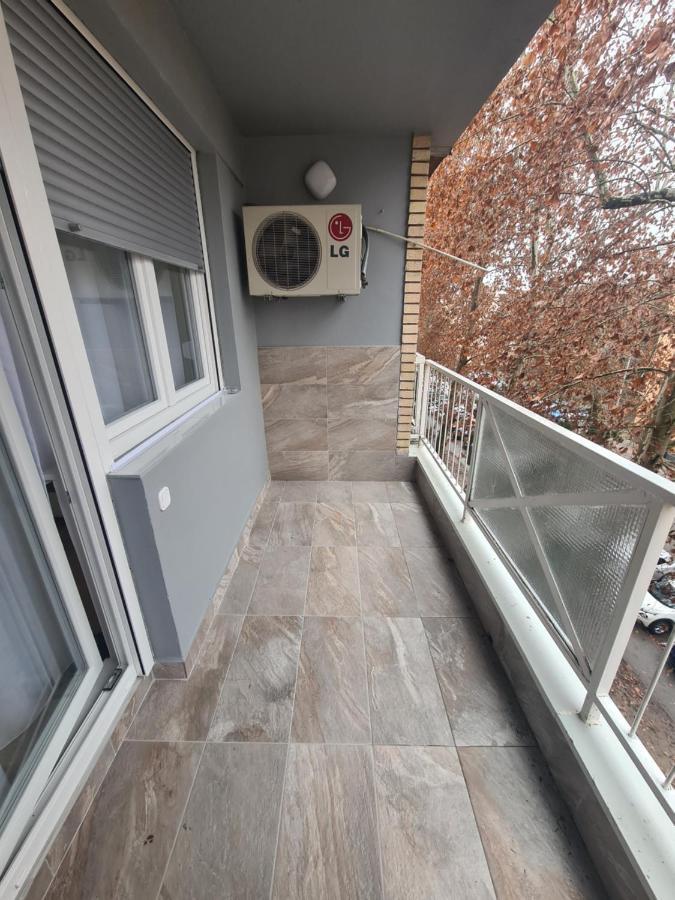 Apartman Yellow - Self Check In Осиек Экстерьер фото