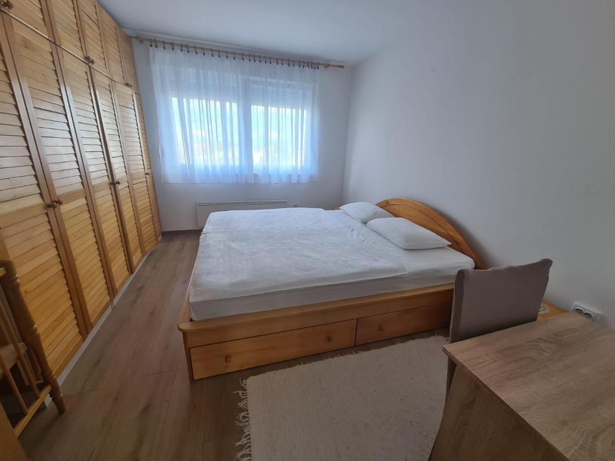 Apartman Yellow - Self Check In Осиек Экстерьер фото